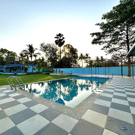 Deep Bhavani Resort Karjat Eksteriør billede