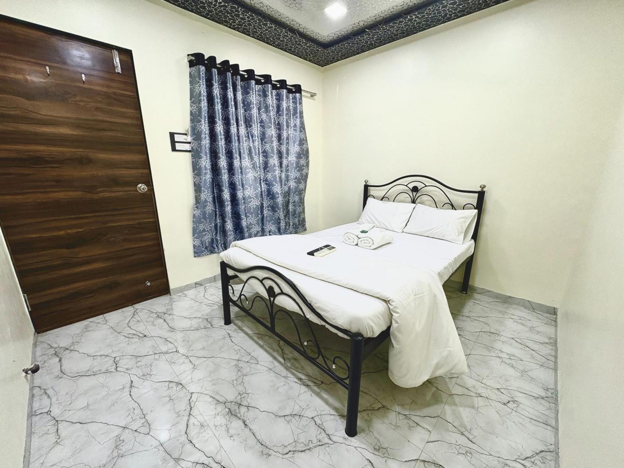 Deep Bhavani Resort Karjat Eksteriør billede